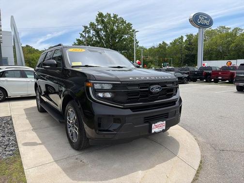 AGATE BLACK METALLIC 2025 Ford Expedition ACTIVE