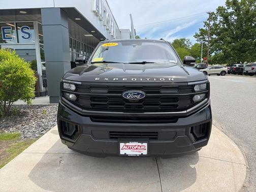 AGATE BLACK METALLIC 2025 Ford Expedition ACTIVE