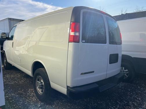 Summit White 2020 Chevrolet Express 2500 WORK VAN