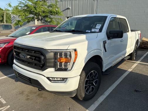 OXFORD WHITE 2023 Ford F-150 XLT