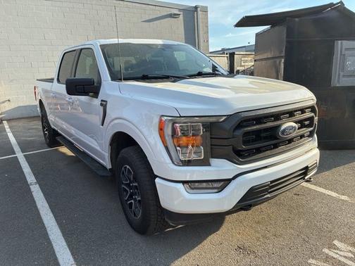OXFORD WHITE 2023 Ford F-150 XLT