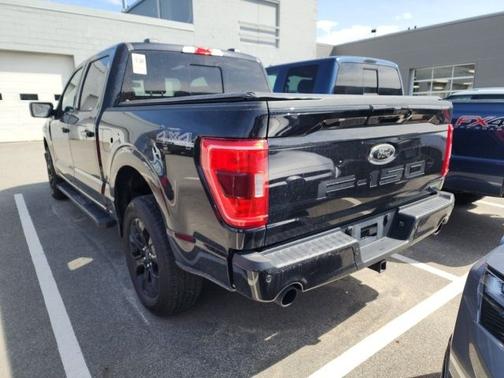 AGATE BLACK METALLIC 2022 Ford F-150 XLT