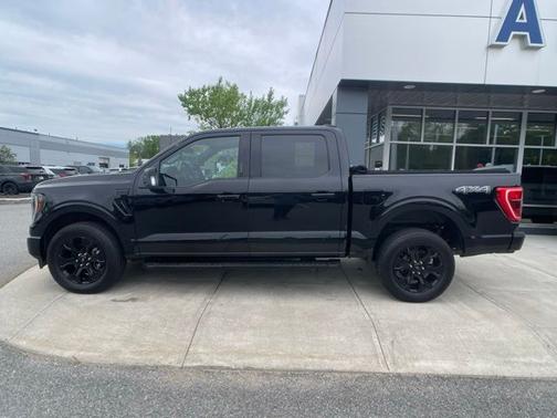 AGATE BLACK METALLIC 2022 Ford F-150 XLT