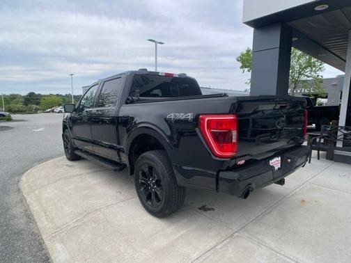 AGATE BLACK METALLIC 2022 Ford F-150 XLT