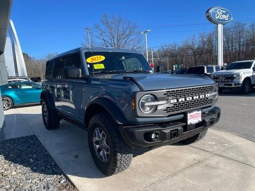 AZURE GRAY MET TRI-COAT 2025 Ford Bronco BADLANDS