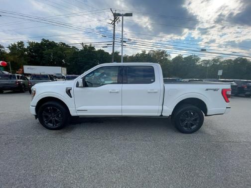 STAR WHITE METALLIC TRICOAT 2023 Ford F-150 LARIAT