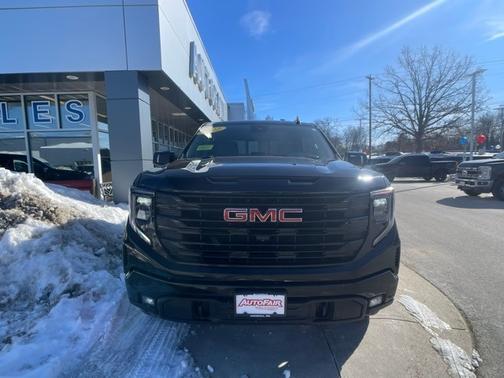 2022 GMC Sierra 1500 ELEVATION
