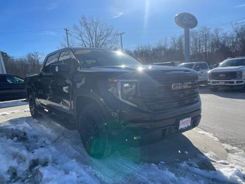 2022 GMC Sierra 1500 ELEVATION