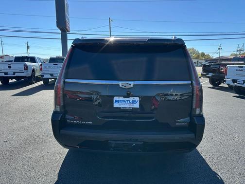 2019 Cadillac Escalade Platinum