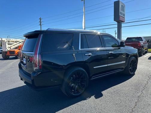2019 Cadillac Escalade Platinum