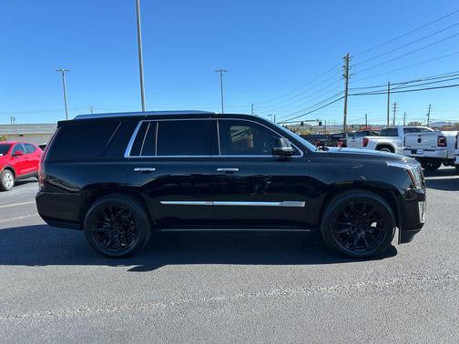 2019 Cadillac Escalade Platinum