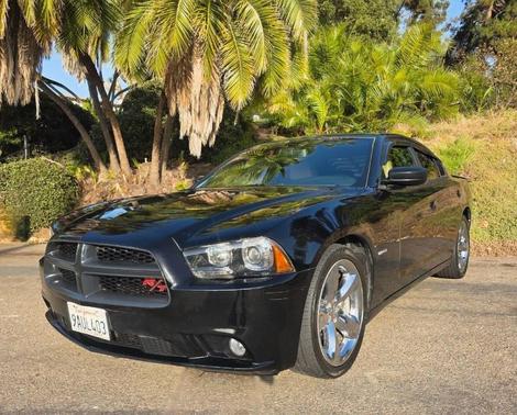 Pitch Black 2013 Dodge Charger R/T