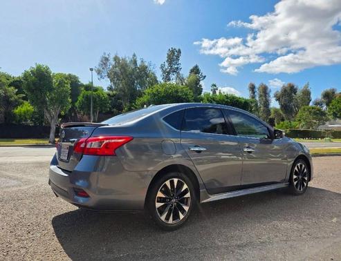 Gun Metallic 2019 Nissan Sentra SR