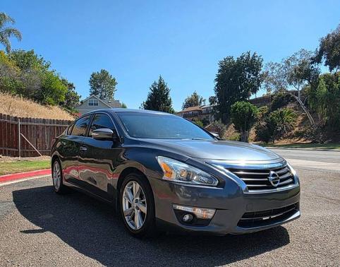 Gun Metallic 2015 Nissan Altima 2.5 SL
