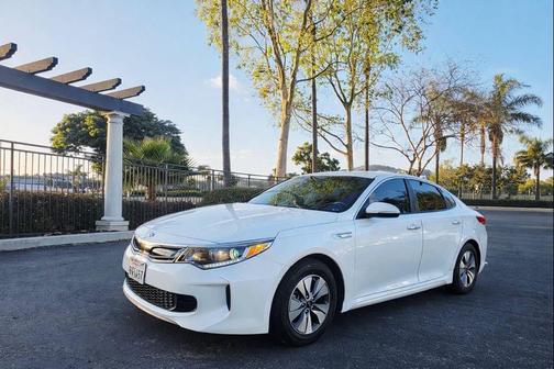 Snow White Pearl 2019 Kia Optima Hybrid EX