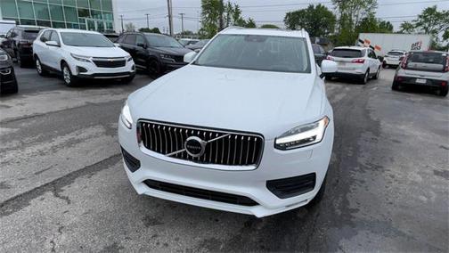 2021 Volvo XC90 T6 Momentum