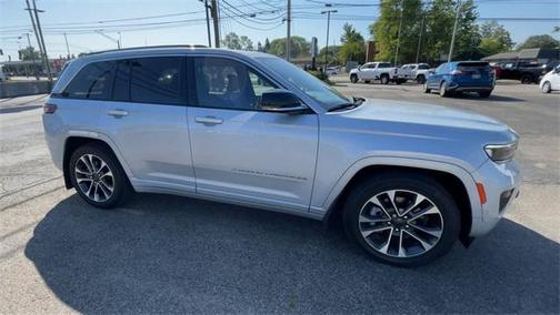 2022 Jeep Grand Cherokee 4xe Overland