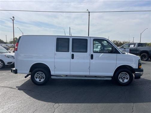 2023 GMC Savana 2500 Work Van