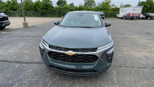 2025 Chevrolet Trax LS