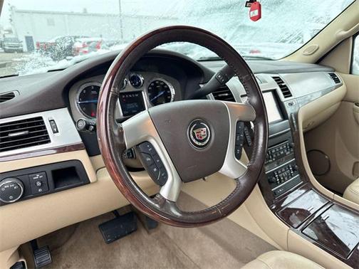 2013 Cadillac Escalade Luxury