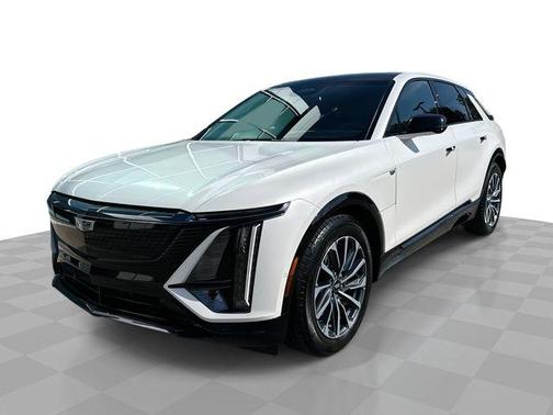 Crystal White Tricoat 2024 Cadillac LYRIQ Sport