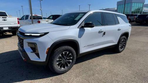 Polar White Tricoat 2026 Chevrolet Traverse AWD Z71