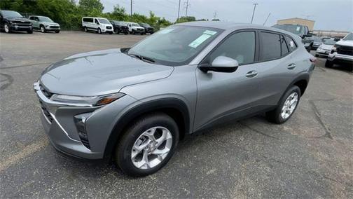 2025 Chevrolet Trax LS