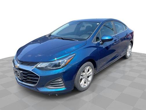 Pacific Blue Metallic 2019 Chevrolet Cruze LT