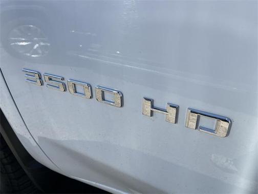 2024 Chevrolet Silverado 3500 LT