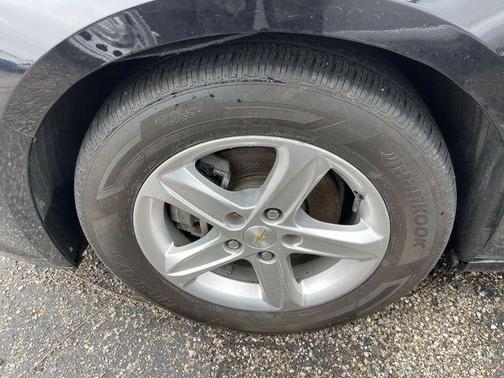 Mosaic Black Metallic 2024 Chevrolet Malibu 1LS