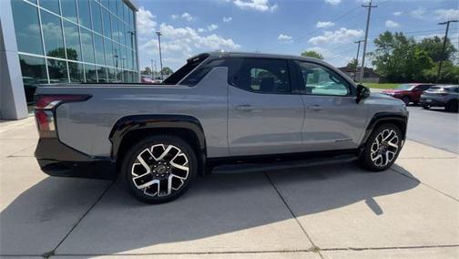 2025 Chevrolet Silverado EV RST