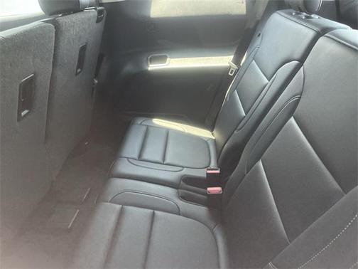 2023 GMC Acadia FWD SLT