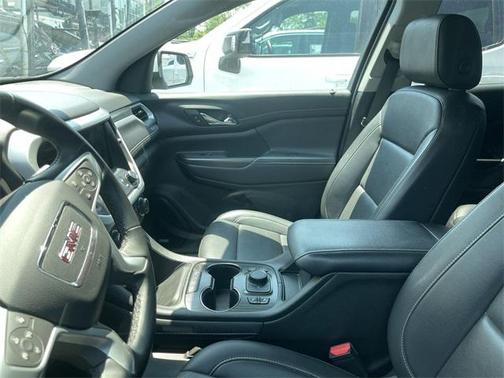 2023 GMC Acadia FWD SLT