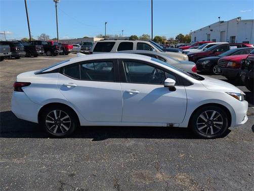 2021 Nissan Versa 1.6 SV