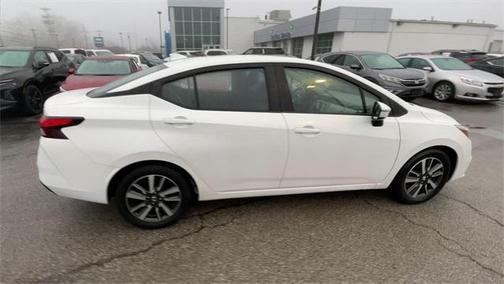 2021 Nissan Versa 1.6 SV