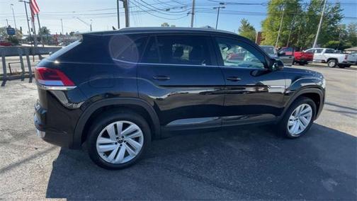 2022 Volkswagen Atlas Cross Sport 3.6L V6 SE w/Technology