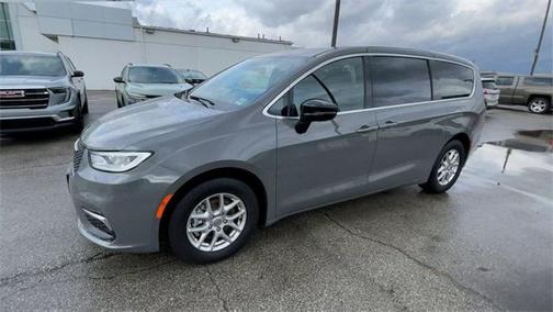2025 Chrysler Pacifica L