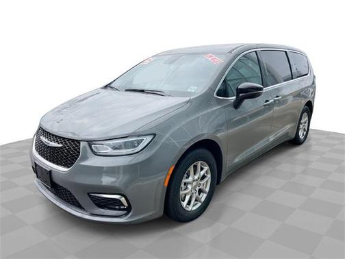 2025 Chrysler Pacifica L
