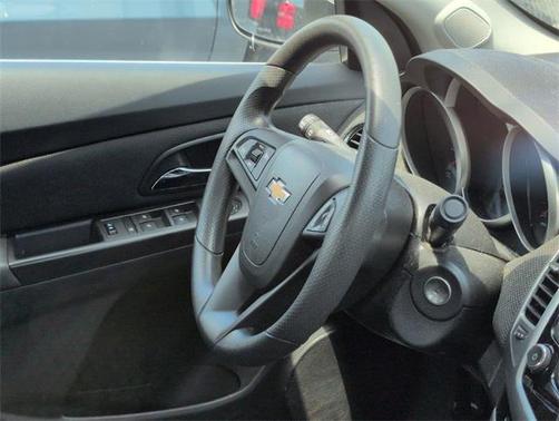 2015 Chevrolet Cruze 1LT