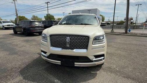 Ivory Pearl 2018 Lincoln Navigator Select