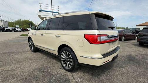 Ivory Pearl 2018 Lincoln Navigator Select