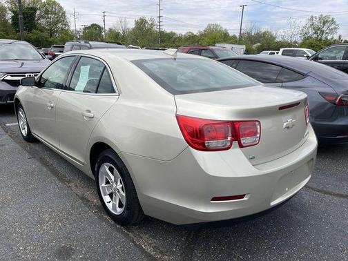 Champagne Silver Metallic 2015 Chevrolet Malibu 1LT