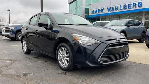 Photo 5 of 33 of 2016 Scion iA Base