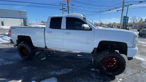 2017 Chevrolet Silverado 1500 2LT