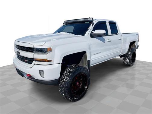 2017 Chevrolet Silverado 1500 2LT