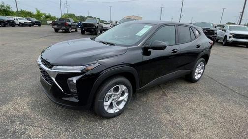 2025 Chevrolet Trax LS