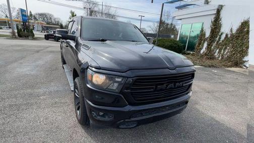 Diamond Black Crystal Pearlcoat 2021 RAM 1500 Big Horn/Lone Star