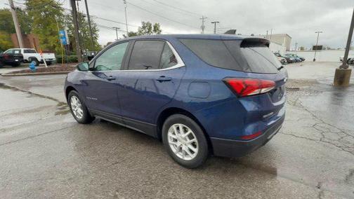 Blue Glow Metallic 2022 Chevrolet Equinox 1LT
