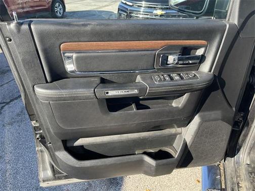 2016 RAM 1500 Laramie