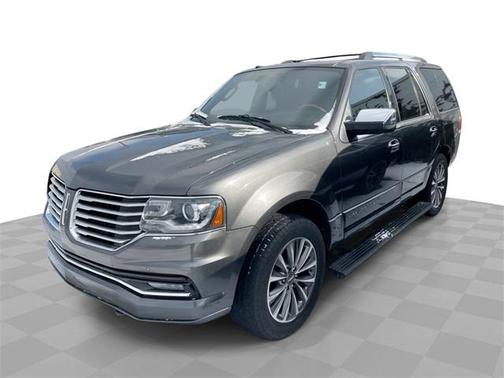 2017 Lincoln Navigator Select